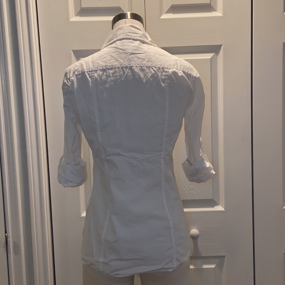 🎉HP🎉 Banana Republic White Button Down w Pockets - Picture 3 of 6